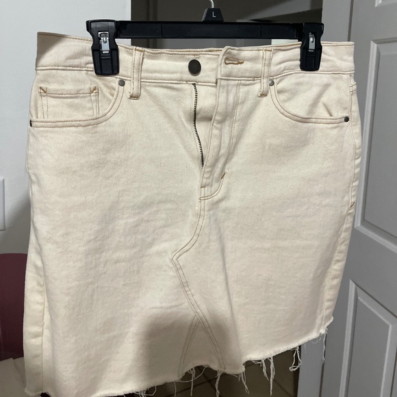 Mini skirt - Picture 1 of 4